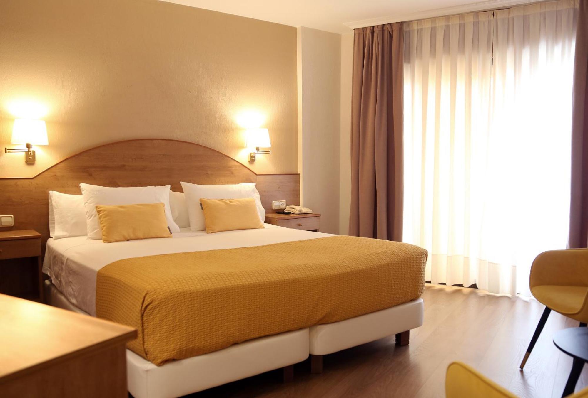 Hotel Maruxia *** Superior O Grove Exterior photo